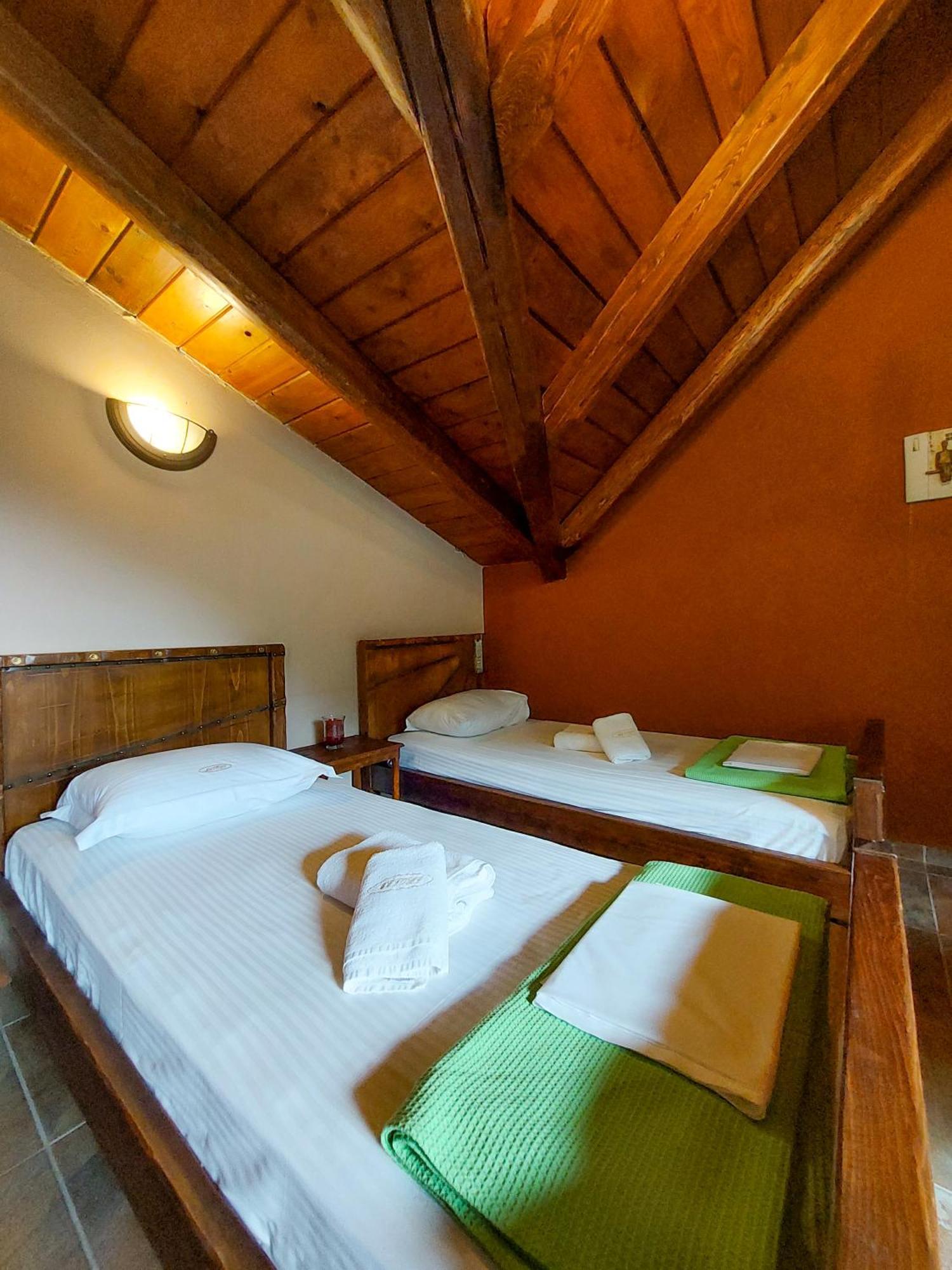 Metohi Hotel Mariolata Ngoại thất bức ảnh